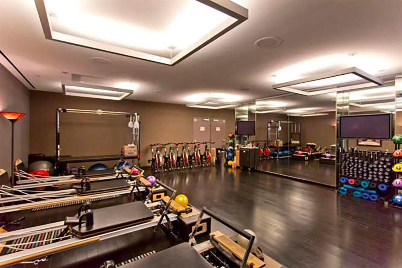 Huge Modern Luxury 17 Floor Panoramic Corner Suite With Open Balcony Las Vegas Extérieur photo