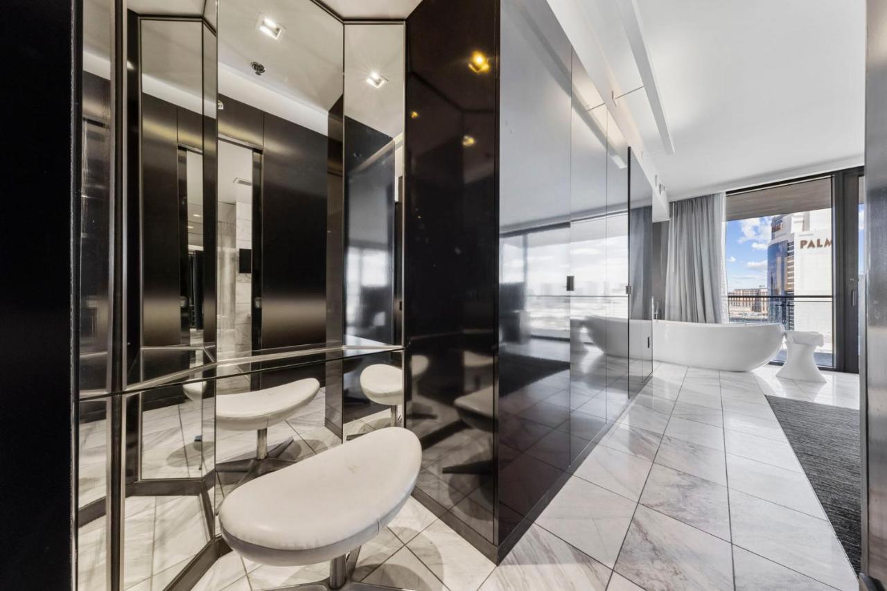 Huge Modern Luxury 17 Floor Panoramic Corner Suite With Open Balcony Las Vegas Extérieur photo