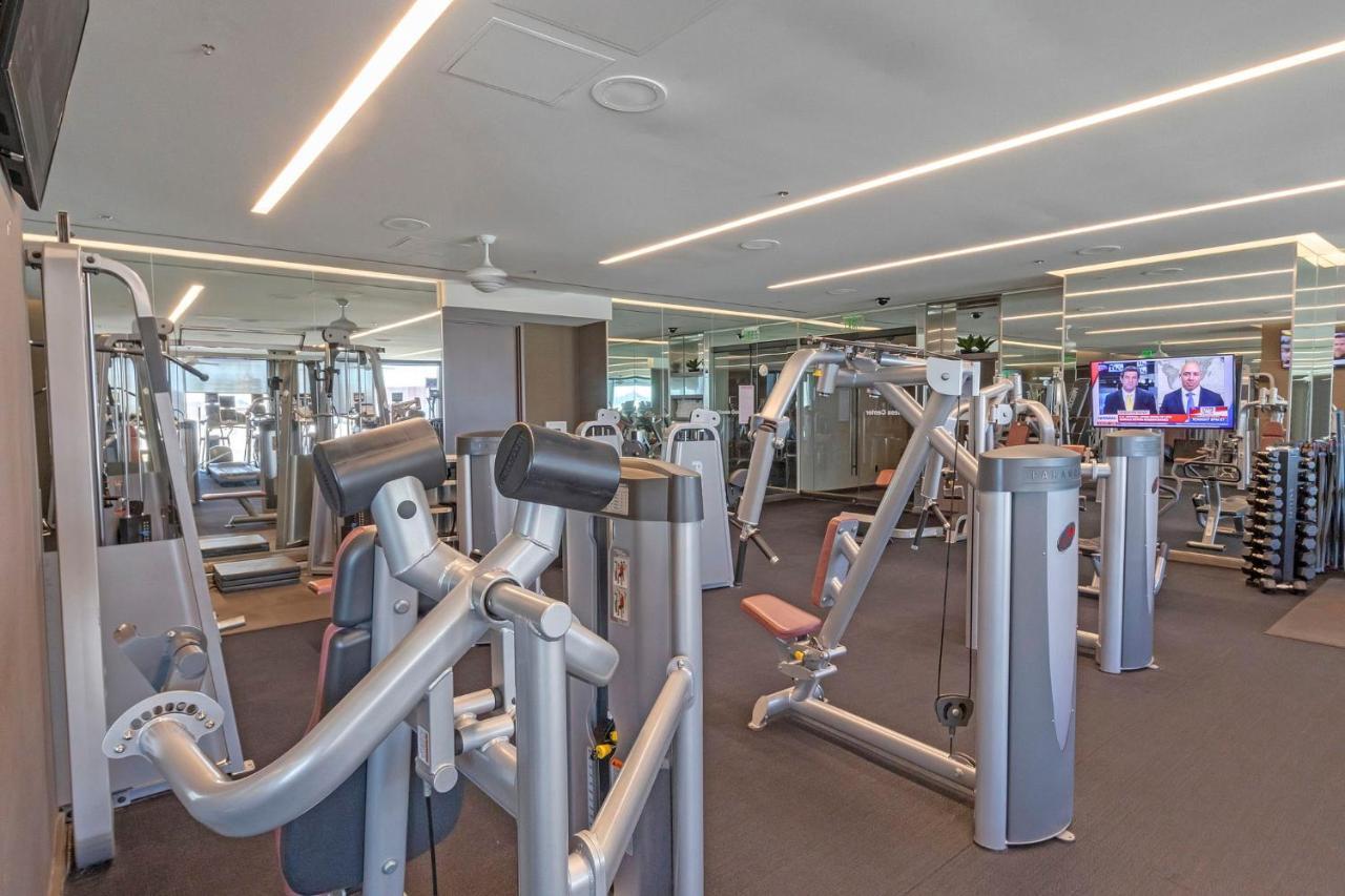 Huge Modern Luxury 17 Floor Panoramic Corner Suite With Open Balcony Las Vegas Extérieur photo