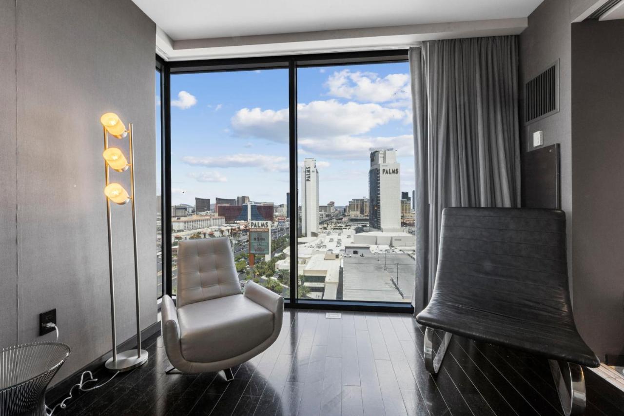 Huge Modern Luxury 17 Floor Panoramic Corner Suite With Open Balcony Las Vegas Extérieur photo
